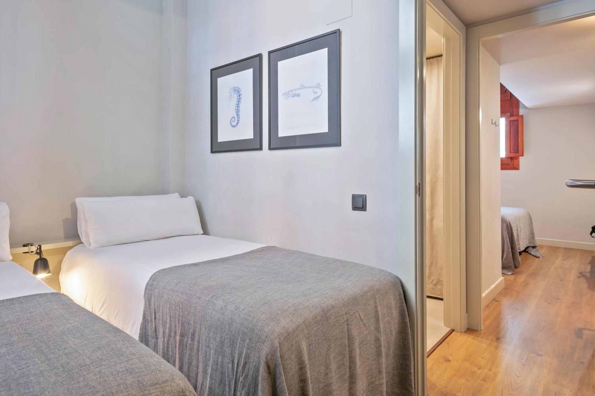 Uma Suites Barceloneta Beach Exteriör bild